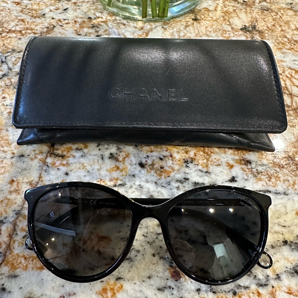 CHANEL Black Cat-Eye Sunglasses with Case